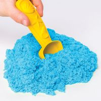 Kinetic Sand Piesočný zámok s formičkami 454 g modrý 3