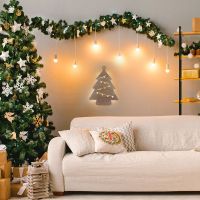 Solight Nástenná dekorácia Vianočný stromček 24 LED 6