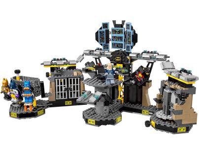 LEGO Batman Movie 70909 Vlámanie do Batcave