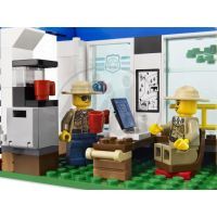 LEGO CITY 4440 Policejní stanice v lese 5