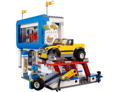 LEGO City 60097 Náměstí ve městě