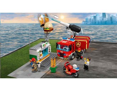 LEGO® City 60214 Záchrana burgrárne