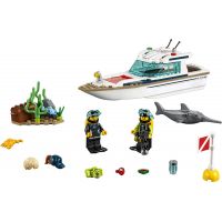 LEGO® City 60221 Potápačská jachta 6