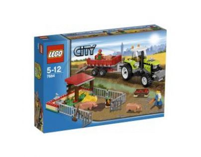 LEGO CITY 7684 Vepřín a traktor