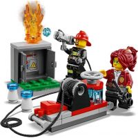 LEGO City Town 60231 Zásahové vozidlo veliteľky hasičov 4