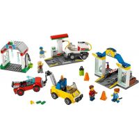 LEGO City Town 60232 Autoservis 2