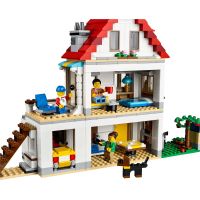 LEGO Creator 31069 Rodinná vila 4