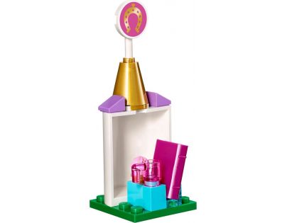 LEGO Disney příběhy 41144 Podkůvka v královských stájích