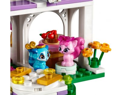 LEGO Disney Princess 41142 Mazlíčci z paláce Královský hrad