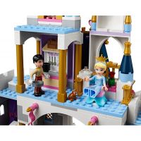 LEGO Disney Princess 41154 Popoluškin vysnený zámok 5
