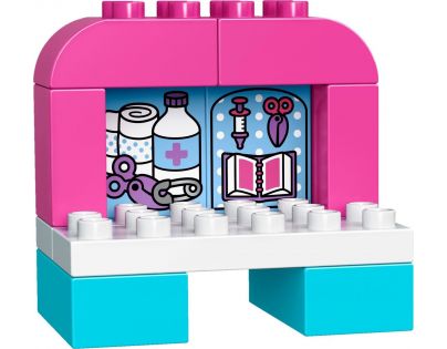 LEGO DUPLO 10828 Doktorka Plyšáková a veterinární klinika
