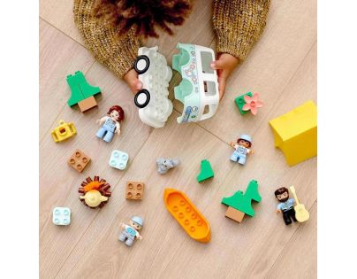 LEGO® DUPLO® Town 10946 Dobrodružstvo v rodinnom karavane