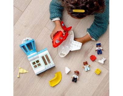 LEGO® DUPLO® Town 10961 Lietadlo a letisko