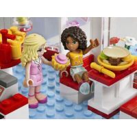 LEGO Friends 3061 Kavárna v parku 5