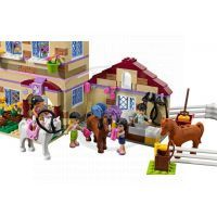 LEGO Friends 3185 Prázdninový jezdecký tábor 5