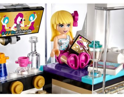 LEGO Friends 41106 Autobus pro turné popových hvězd - Poškozený obal