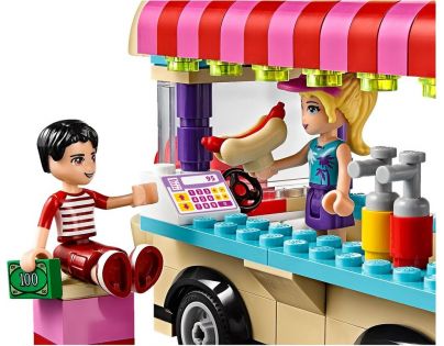 LEGO Friends 41129 Dodávka s párky v rohlíku v zábavním parku