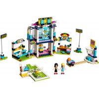 LEGO Friends 41338 Stephania a jej športová aréna 2