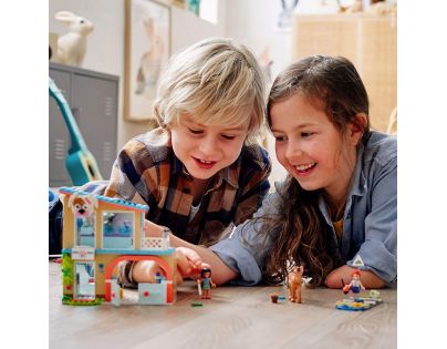 LEGO® Friends 41446 Veterinárna klinika v mestečku Heartlake