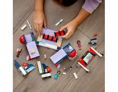 LEGO® Friends 41448 Kino v mestečku Heartlake