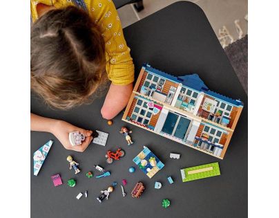 LEGO® Friends 41682 Škola v mestečku Heartlake