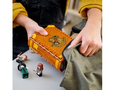 LEGO® Harry Potter™ 76384 Čarovné momenty z Rokfortu: Hodina herbológie