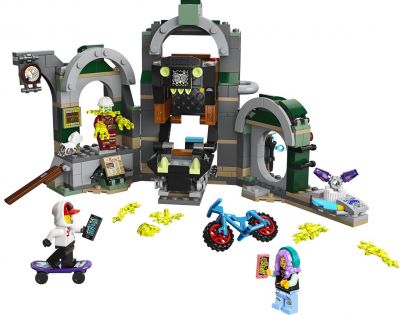 LEGO Hiden Side 70430 Metro v mestečku Newbury
