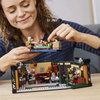 LEGO® Ideas 21319 Priatelia Central Perk 5