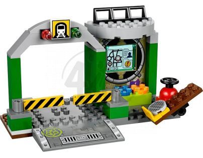 LEGO Juniors 10669 - Želví doupě