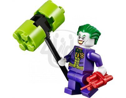 LEGO Juniors 10672 - Batman™: Obrana Betcave