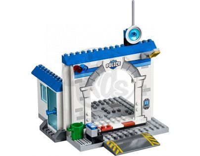LEGO Juniors 10675 - Policie - Velký únik