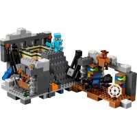 LEGO Minecraft 21124 Konečná brána 3