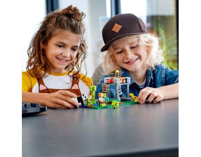 LEGO® Minecraft™ 21158 Škôlka pre pandy