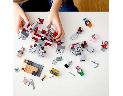 LEGO® Minecraft™ 21163 Bitva o rudit