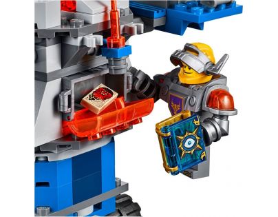 LEGO Nexo Knights 70322 Axlův věžový transportér