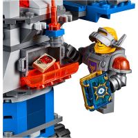 LEGO Nexo Knights 70322 Axlův věžový transportér 6
