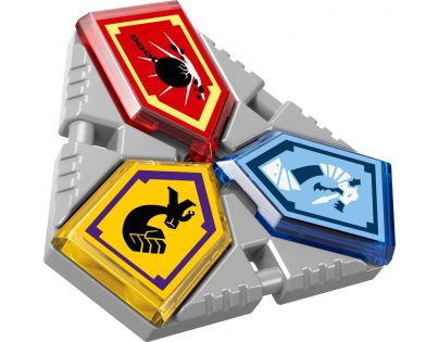 LEGO Nexo Knights 70363 Macy v bojovém obleku