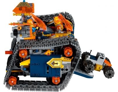 LEGO Nexo Knights 72006 Axlov super arzenál