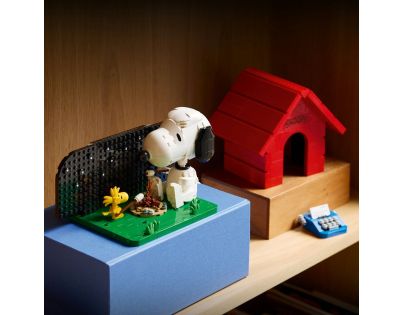 LEGO® Ideas 21368 Peanuts: Snoopyho búda