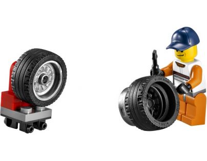 LEGO Speed Champions 75912 Porsche 911 GT v cílové rovince
