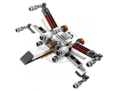 LEGO STAR WARS 9677 X-wing Starfighter™ & Yavin 4™ (Hvězdná stíhačka X-wing a Yavin)