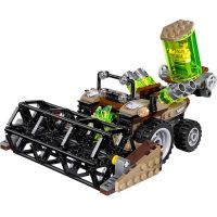 LEGO Super Heroes 76054 Batman Scarecrow Sklizeň strachu 6