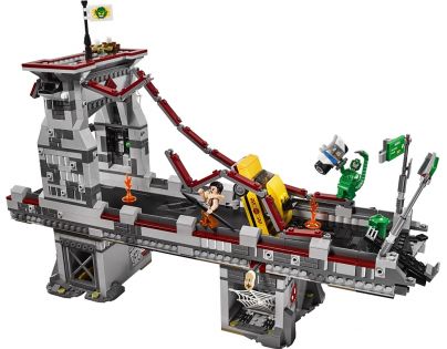 LEGO Super Heroes 76057 Spiderman: Úžasný souboj pavoučích válečníků na mostě