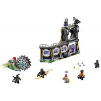 LEGO Super Heroes 76103 Corvus Glaive útočí 3