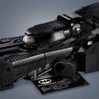 LEGO® Super Heroes 76139 Batmobile ™ 1989: prenasledovanie Jokera 3