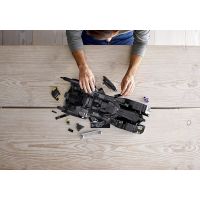 LEGO® Super Heroes 76139 Batmobile ™ 1989: prenasledovanie Jokera 6