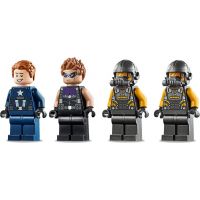 LEGO® Super Heroes 76143 Avengers: Boj o nákladiak 5