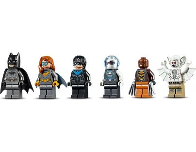 LEGO® Super Heroes 76160 Mobilná Batmanova základňa