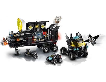 LEGO® Super Heroes 76160 Mobilná Batmanova základňa
