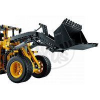 LEGO Technic 42030 - VOLVO L350F Kolový nakladač											  na dálkové ovládání 4